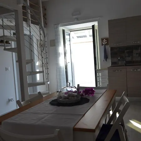 La Maison Blanche * Santa Tecla